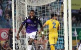 [ẢNH] Bị SLNA ngăn cản, Hà Nội FC vô địch nhờ 
