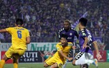 [ẢNH] Bị SLNA ngăn cản, Hà Nội FC vô địch nhờ 