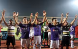 [ẢNH] Bị SLNA ngăn cản, Hà Nội FC vô địch nhờ 