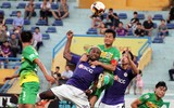 [ẢNH] Văn Quyết tỏa sáng trong ngày CLB Hà Nội ẵm cúp vô địch quốc gia