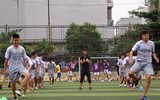 [ẢNH] Đội nắng luyện tập, chờ ngày tranh tài giải bóng đá học sinh Hà Nội 2018