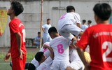[ẢNH] Màn ăn mừng đầy cảm xúc của cựu vô địch THPT Hoàng Cầu sau màn ngược dòng kịch tính