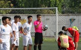 [ẢNH] Màn ăn mừng đầy cảm xúc của cựu vô địch THPT Hoàng Cầu sau màn ngược dòng kịch tính