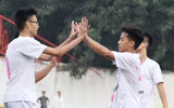 [ẢNH] Cạnh tranh quyết liệt tấm vé vào vòng knock-out