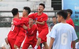 [ẢNH] Cạnh tranh quyết liệt tấm vé vào vòng knock-out