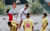 [ẢNH] Đánh bại cựu Á quân, THPT Nguyễn Bỉnh Khiêm đặt một chân vào vòng 1/16