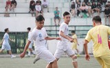 [ẢNH] Đánh bại cựu Á quân, THPT Nguyễn Bỉnh Khiêm đặt một chân vào vòng 1/16