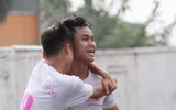 [ẢNH] Đánh bại cựu Á quân, THPT Nguyễn Bỉnh Khiêm đặt một chân vào vòng 1/16