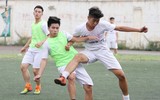 [ẢNH] Nhận 2 thẻ đỏ, THPT Vinschool đánh rơi chiến thắng