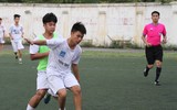 [ẢNH] Nhận 2 thẻ đỏ, THPT Vinschool đánh rơi chiến thắng