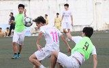 [ẢNH] Nhận 2 thẻ đỏ, THPT Vinschool đánh rơi chiến thắng