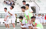 [ẢNH] Nhận 2 thẻ đỏ, THPT Vinschool đánh rơi chiến thắng