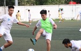 [ẢNH] Nhận 2 thẻ đỏ, THPT Vinschool đánh rơi chiến thắng