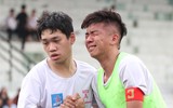 [ẢNH] Nhận 2 thẻ đỏ, THPT Vinschool đánh rơi chiến thắng