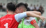 [ẢNH] Nhận 2 thẻ đỏ, THPT Vinschool đánh rơi chiến thắng