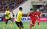 [ẢNH] Bị đối thủ chơi bạo lực, Công Phượng vẫn biết cách 