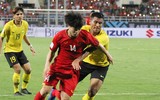 [ẢNH] Bị đối thủ chơi bạo lực, Công Phượng vẫn biết cách 
