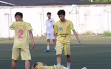 [ẢNH] Thầy trò trường Xuân Mai ăn mừng chiến thắng nghẹt thở trước 