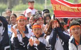 [ẢNH] Lễ xuất quân rộn ràng, rực rỡ sắc màu của thầy trò trường Phùng Khắc Khoan