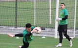 [ẢNH] Phan Văn Đức tươi rói cùng đồng đội hướng tới bán kết lượt về