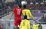 [ẢNH] Cầu thủ Malaysia buồn rười rượi khi nhìn ĐT Việt Nam đoạt cúp