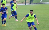 [ẢNH] Công Phượng khoe kiểu tóc xù, hứng khởi cùng đồng đội tập luyện