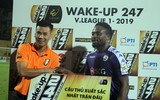 [ẢNH] Sân Hàng Đẫy sống lại không khí trận derby