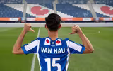 [ẢNH] Đoàn Văn Hậu tươi rói trong ngày ra mắt đội bóng Hà Lan