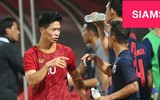 [ẢNH] 'Messi Việt' hội ngộ 'Messi Thái' sau trận hòa không bàn thắng