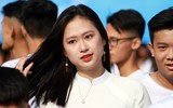 [ẢNH] Vẻ đẹp nữ sinh có 'nụ cười tỏa nắng' gây sốt giải bóng đá học sinh Hà Nội