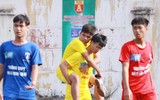 [ẢNH] Khoảnh khắc đẹp của tình bạn tại giải bóng đá học sinh Hà Nội