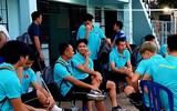 [ẢNH] Trải nghiệm tắc đường, thầy trò Park Hang-seo vẫn hứng khởi tập buổi đầu tại Indonesia