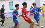 [ẢNH] Đương kim á quân THPT Phùng Khắc Khoan chật vật kiếm 1 điểm