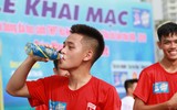 [ẢNH] Đương kim á quân THPT Phùng Khắc Khoan chật vật kiếm 1 điểm