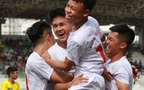 [ẢNH] Hình ảnh đầy cảm xúc lượt trận 9h sáng nay 13-10