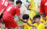 [ẢNH] 6 thắng 7 trên chấm luân lưu, cầu thủ trường Lý Thánh Tông khóc nức nở