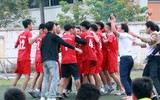 [ẢNH] Hai chiều cảm xúc sau loạt penalty đưa THPT Phùng Khắc Khoan vào vòng 1/8