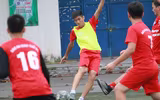 [ẢNH] Dẫn bàn ngay phút đầu, THPT Yên Hòa thắng hú vía sau loạt luân lưu