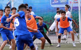 [ẢNH] Cầu thủ THPT Đông Đô gục ngã sau thất bại đáng tiếc