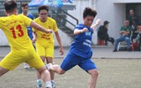 [ẢNH] Ba phút ghi 2 bàn, THPT Chuyên Nguyễn Huệ vào vòng 1/8