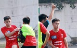 [ẢNH] Á quân THPT Phùng Khắc Khoan vất vả lấy vé tứ kết