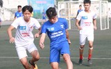 [ẢNH] Hai lần để THPT Chuyên Ngoại ngữ chọc thủng lưới, thủ môn trường Vân Tảo ôm mặt khóc