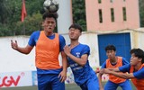 [ẢNH] Bàn thắng 'quý như vàng' đưa THPT Tân Lập vào bán kết
