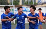 [ẢNH] Bàn thắng 'quý như vàng' đưa THPT Tân Lập vào bán kết