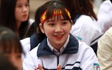 [ẢNH] Cầu thủ trường Ngô Sỹ Liên mặc váy múa 