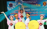 [ẢNH] Thầy trò trường Lê Văn Thiêm hát 