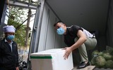 [ẢNH] Cuộc sống người dân trong khu cách ly phố Trúc Bạch