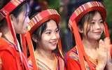 [ẢNH] Ngắm thiếu nữ Pà Thẻn duyên dáng trong điệu múa truyền thống