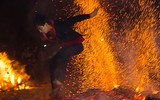 [ẢNH] Ngắm thiếu nữ Pà Thẻn duyên dáng trong điệu múa truyền thống