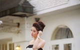 Á hậu Huyền My gợi cảm trở lại sàn catwalk sau ồn ào kiện tụng